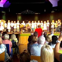 voices for tolerance 1 klasse