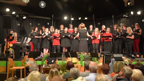 chornelkirschen luftballons